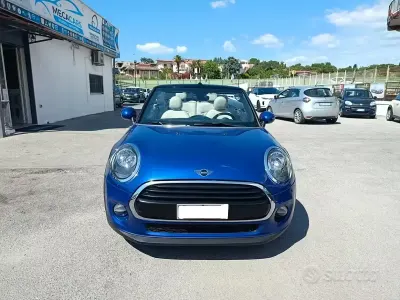 Usata Mini Cooper D Cabriolet Hype 116 CV (85 kW) 2019 Blu Cabrio