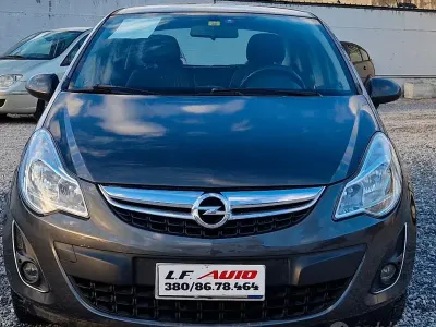 Usata Opel Corsa Cosmo 130 CV (95 kW) 2011 Grigio Utilitaria