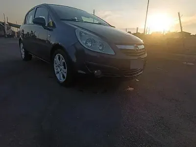 Usata Opel Corsa 75 CV (55 kW) 2008 Blu Utilitaria