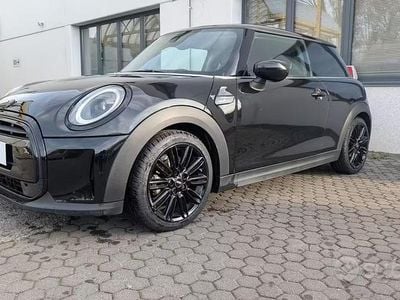 Usata Mini ONE 102 CV (75 kW) 2022 Nero Utilitaria