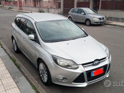 Grigio Usata 2011 Ford Focus Titanium Station wagon | 5100 €