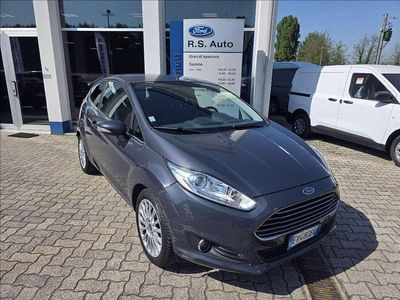 Usata Ford Fiesta Titanium 75 CV (55 kW) 2014 Blu Utilitaria