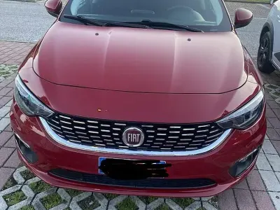 Usata Fiat Tipo 95 CV (69 kW) 2017 Rosso Utilitaria