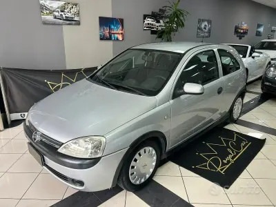 Usado Opel Corsa Club 58 CV (42 kW) 2003 Gris Utilitario
