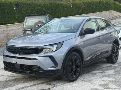 Usata Opel Grandland X 131 CV (96 kW) 2024 SUV