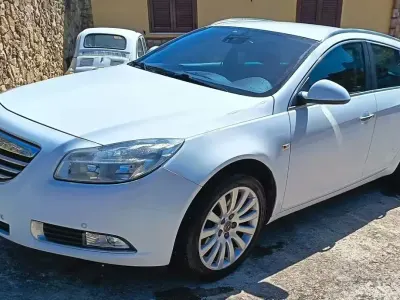 Usata Opel Insignia 160 CV (117 kW) 2011 Station wagon