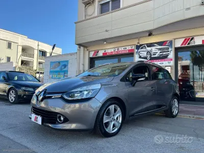 Usata Renault Clio GrandTour Zen 75 CV (55 kW) 2016 Grigio Station wagon