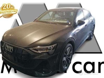 Usata Audi e-tron S-Line 230 kW (313 CV) 2020 Grigio SUV