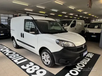 Usata Fiat Doblò Business 105 CV (77 kW) 2021 Bianco Monovolume