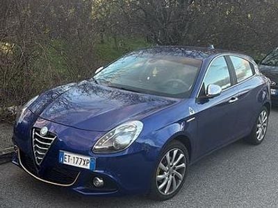Second-hand Alfa Romeo Giulietta 105 CP (77 kW) 2013 Albastru Berlinǎ