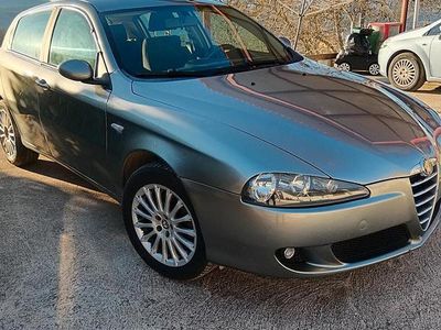 Usata Alfa Romeo 147 2006 Grigio Utilitaria