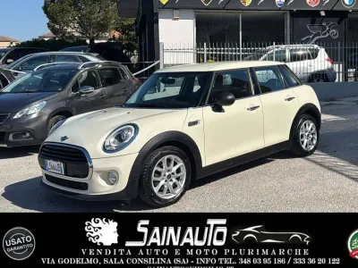 Usata Mini One D 95 CV (69 kW) 2015 Bianco Utilitaria