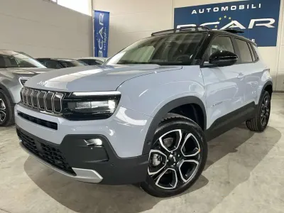 Nuova Jeep Avenger Summit 110 CV (80 kW) 2026 Grigio scuro SUV