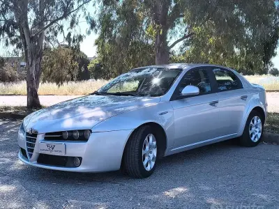 Usata Alfa Romeo 159 Distinctive 150 CV (110 kW) 2007 Grigio Berlina
