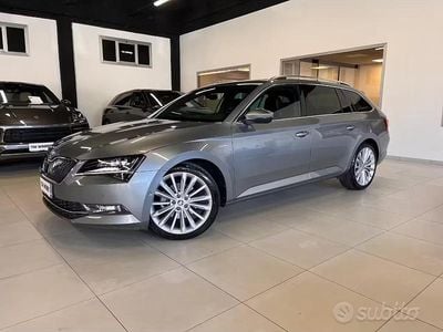 Usata Skoda Superb LAURIN & KLEMENT 190 CV (139 kW) 2018 Grigio Station wagon