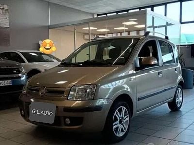 Usata Fiat Panda Emotion 75 CV (55 kW) 2011 Giallo Utilitaria