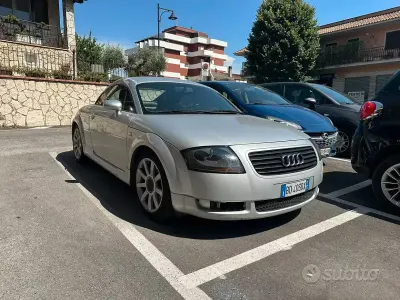 Usata Audi TT 179 CV (131 kW) 1999 Grigio Coupé