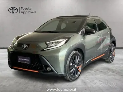 Begagnad Toyota Aygo X Limited 72 HK (52 kW) 2022 Grön SUV