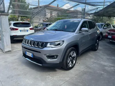 Usata Jeep Compass Limited 120 CV (88 kW) 2019 Gray SUV