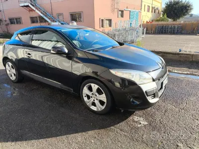 Usata Renault Mégane Coupé Dynamique 110 CV (80 kW) 2009 Nero Coupé