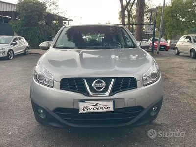Usata Nissan Qashqai Tekna 130 CV (95 kW) 2012 Grigio SUV