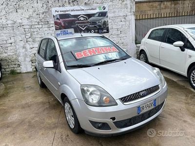 Usata Ford Fiesta 2008 Grigio Utilitaria