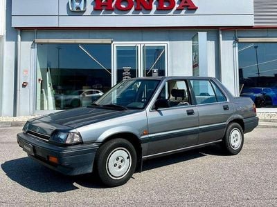 Usata Honda Civic 76 CV (55 kW) 1986 Grigio