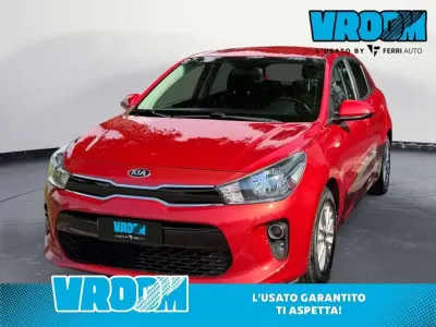 Usata Kia Rio 84 CV (61 kW) 2019 Rosso Berlina