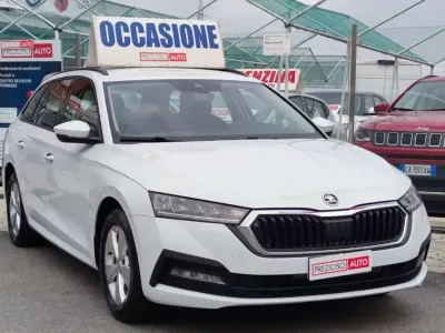 Usata Skoda Octavia Executive 110 CV (80 kW) 2021 Bianco Station wagon