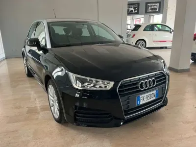 Usata Audi A1 Sportback Admired 116 CV (85 kW) 2017 Bicolor Utilitaria