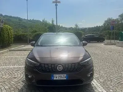 Brugt Fiat Tipo 120 HK (88 kW) 2017 Brun Sedan