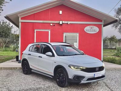 Occasion Fiat Tipo Cross 131 ch (96 kW) 2023 Blanc Berline