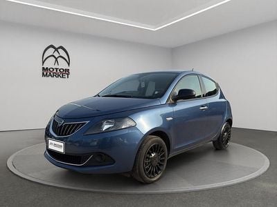 Usata Lancia Ypsilon Silver 70 CV (51 kW) 2022 Blu Utilitaria