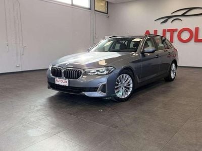Usata BMW 530 Luxury Line 249 CV (183 kW) 2020 Nero Station wagon