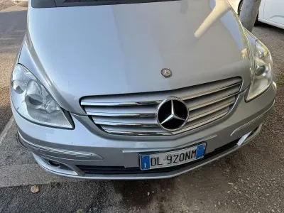Usata Mercedes B200 Chrome 140 CV (102 kW) 2007 Argento Monovolume