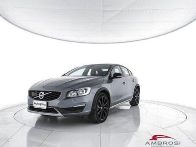 usata Volvo S60 CC D4 AWD Geartronic Summum my 15 del 2016 usata a Viterbo