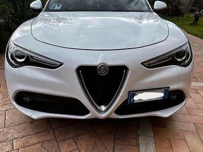 Usata Alfa Romeo Stelvio Super 179 CV (131 kW) 2018 Bianco SUV
