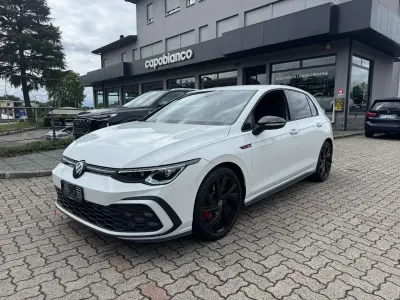 Usata VW Golf VIII GTI 245 CV (180 kW) 2024 Bianco Berlina