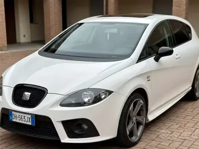 Usata Seat Leon FR 200 CV (147 kW) 2007 Bianco Utilitaria