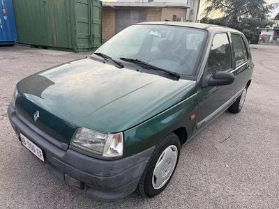 Käytetty Renault Clio 54 HP (39 kW) 1994 Vihreä Viistoperä