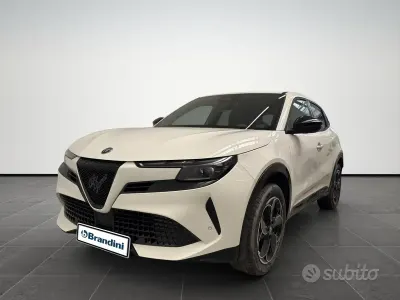 Nuova Alfa Romeo GT Junior Sprint 136 CV (100 kW) 2026 Bianco SUV