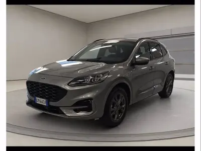 Usata Ford Kuga ST-Line X 225 CV (165 kW) 2023 Solar silver SUV