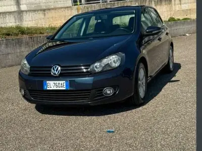 Usata VW Golf VII Comfortline 105 CV (77 kW) 2012 Berlina