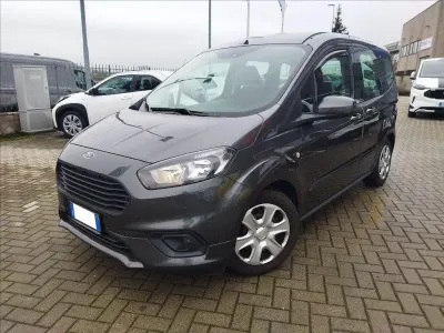 Usata Ford Tourneo Courier 100 CV (73 kW) 2019 Monovolume