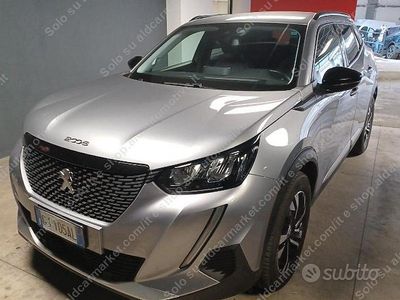 Usata Peugeot 2008 Allure 131 CV (96 kW) 2022 Grigio SUV