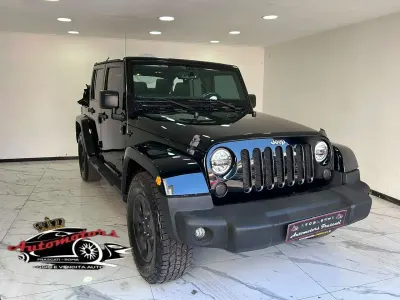 Usata Jeep Wrangler Unlimited Sahara 200 CV (147 kW) 2015 Nero SUV