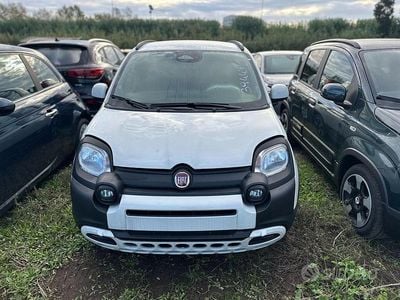 Usata Fiat Panda Cross 65 CV (47 kW) 2025 Bianco Berlina
