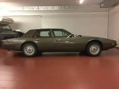 Usata Aston Martin Lagonda 300 CV (220 kW) 1982 Verde Berlina