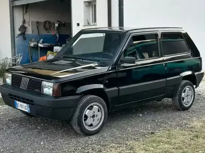 Usata Fiat 750 34 CV (25 kW) 1992 Nero Berlina