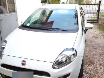 Usata Fiat Grande Punto Street 77 CV (56 kW) 2014 Bianco Utilitaria